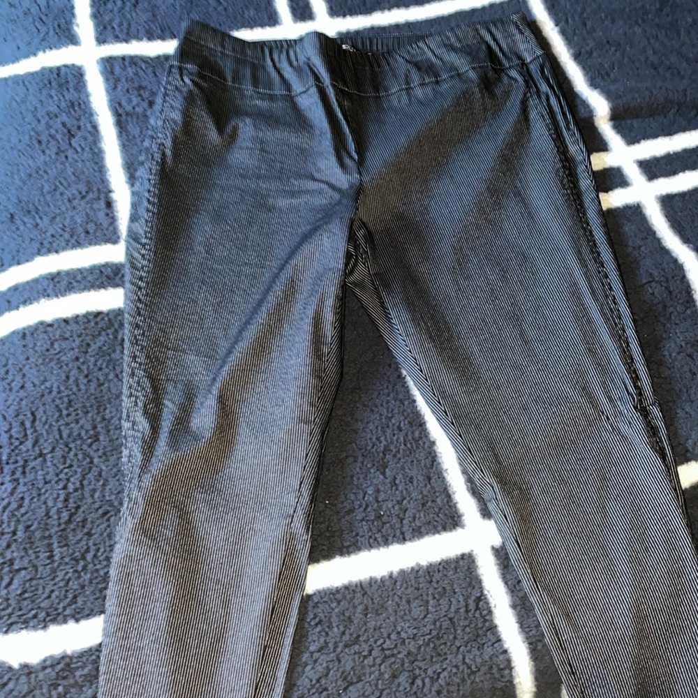 Stretchy pants XL ankle cut black with thin white stripes